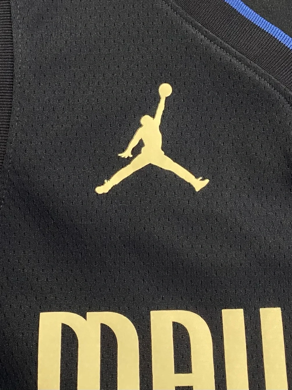 Jordan Dallas Mavericks Luka Dončić #77 Statement Swingman Jersey XXL/56
